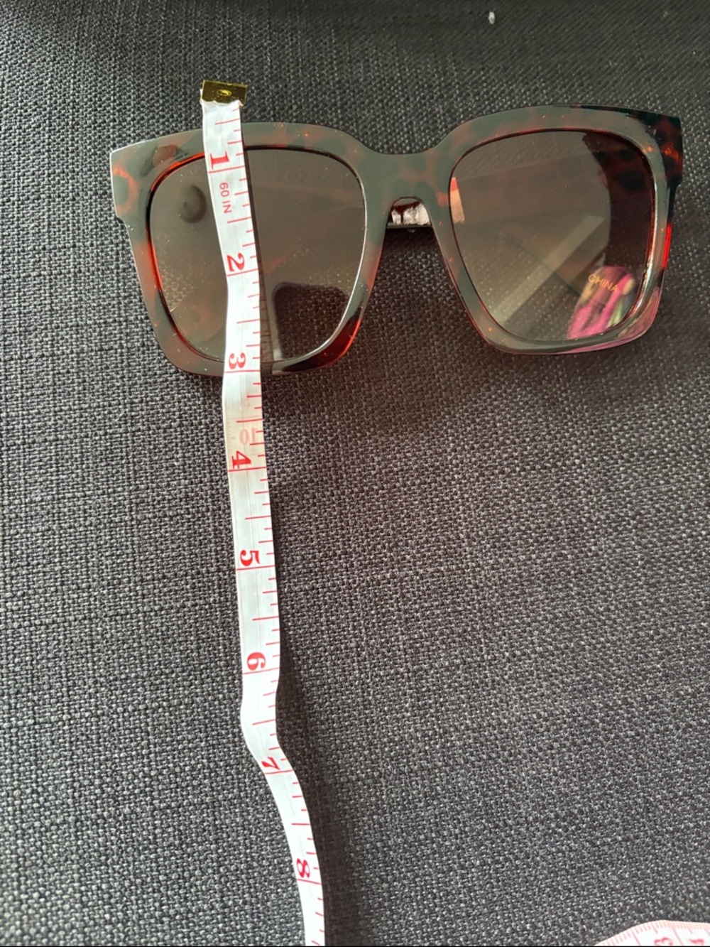 Big Tortoise Sunglasses - Picture 4 of 4